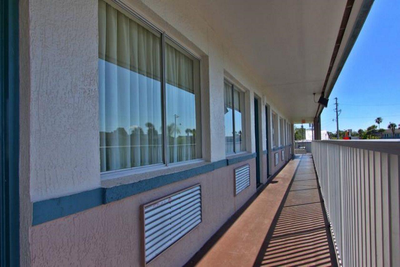 Motel Super 8 By Wyndham Kissimmee Zewnętrze zdjęcie