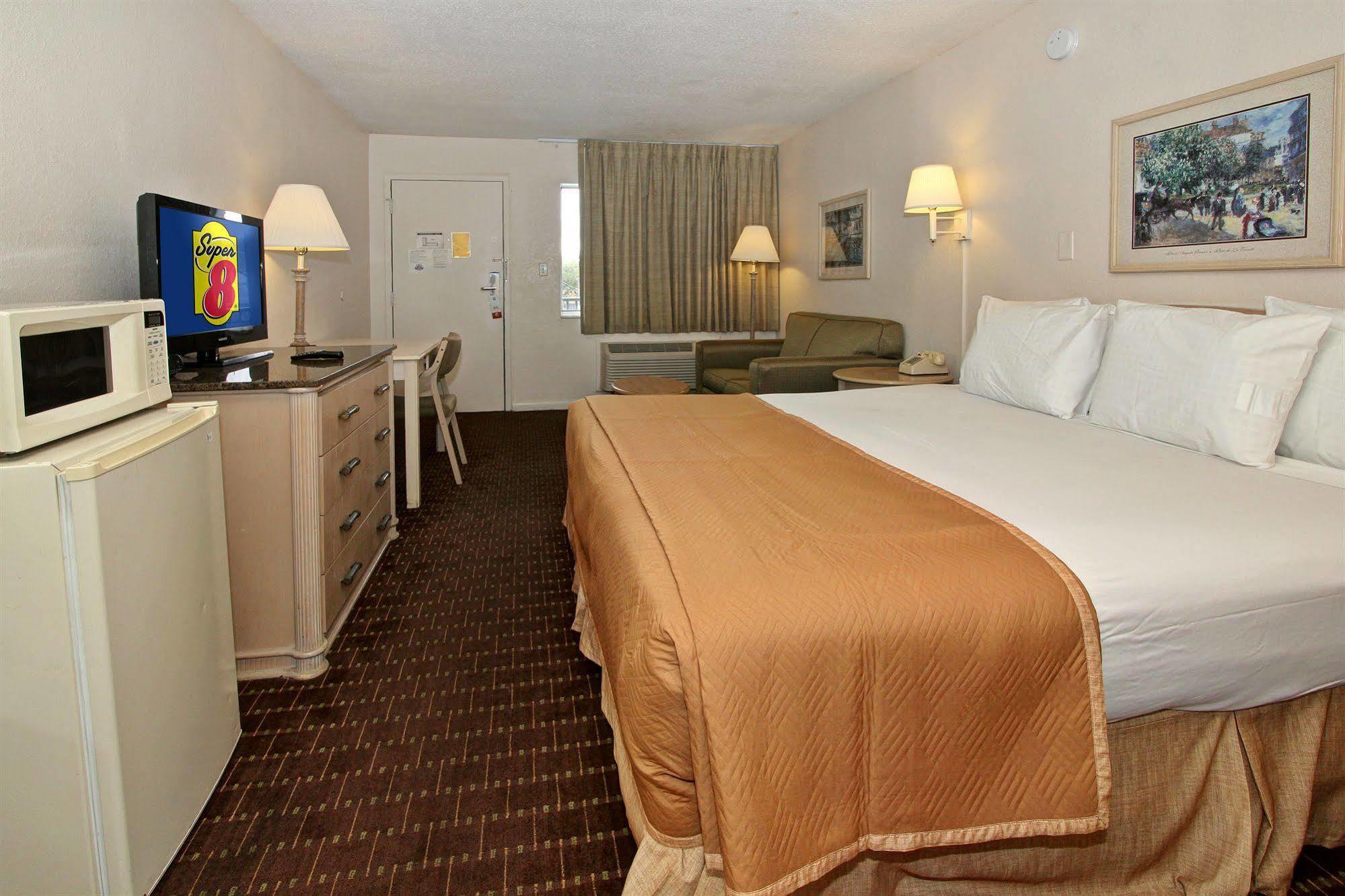 Motel Super 8 By Wyndham Kissimmee Zewnętrze zdjęcie