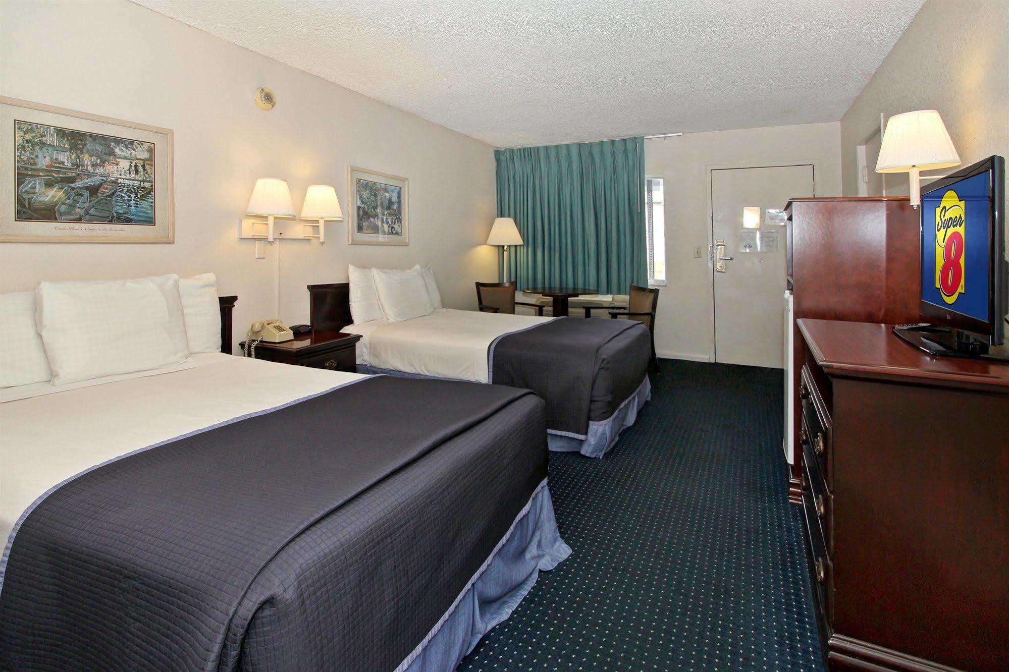 Motel Super 8 By Wyndham Kissimmee Zewnętrze zdjęcie